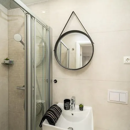 Lea 5-bedroom With Private Pool And Amazing Views Of And Sea Villa