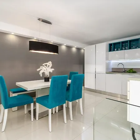 Lea 5-bedroom With Private Pool And Amazing Views Of And Sea Villa Makarska