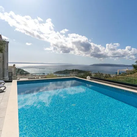 Villa Lea 5-bedroom With Private Pool And Amazing Views Of And Sea Makarska
