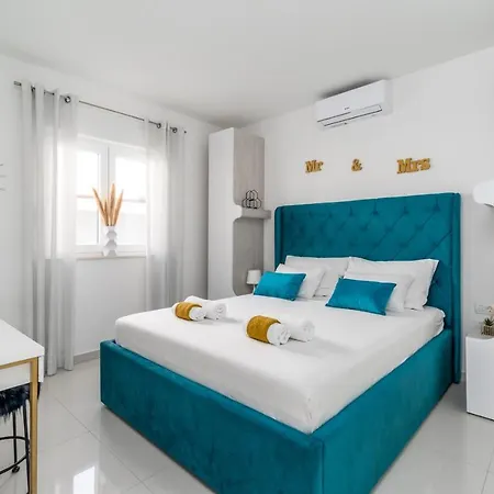Lea 5-bedroom With Private Pool And Amazing Views Of And Sea Villa