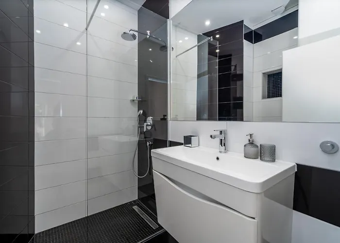 Lea 5-bedroom With Private Pool And Amazing Views Of And Sea Villa Makarska