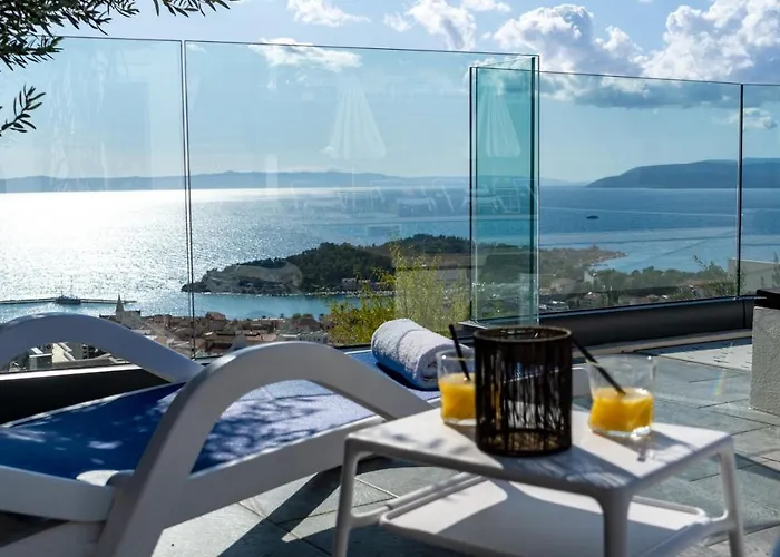 Lea 5-bedroom With Private Pool And Amazing Views Of And Sea Villa *